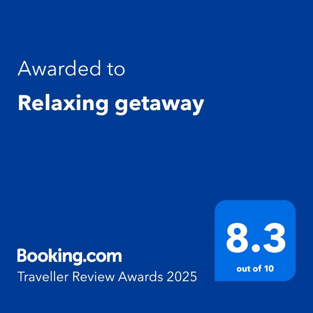 Relaxing Getaway Apartment Albert Town Екстериор снимка